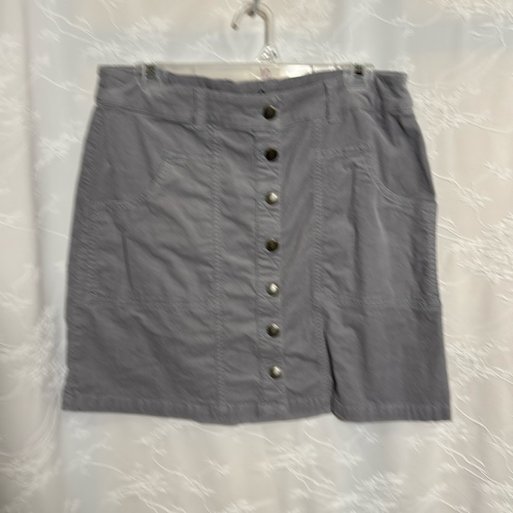 Adventure cord skirt perfect for‎ winter